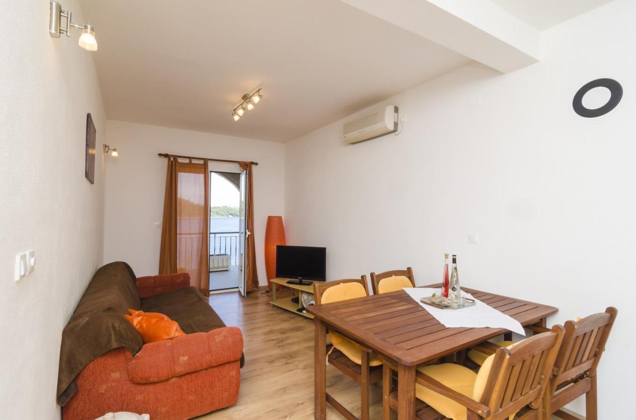 Apartments Vitorin Sobra Екстер'єр фото