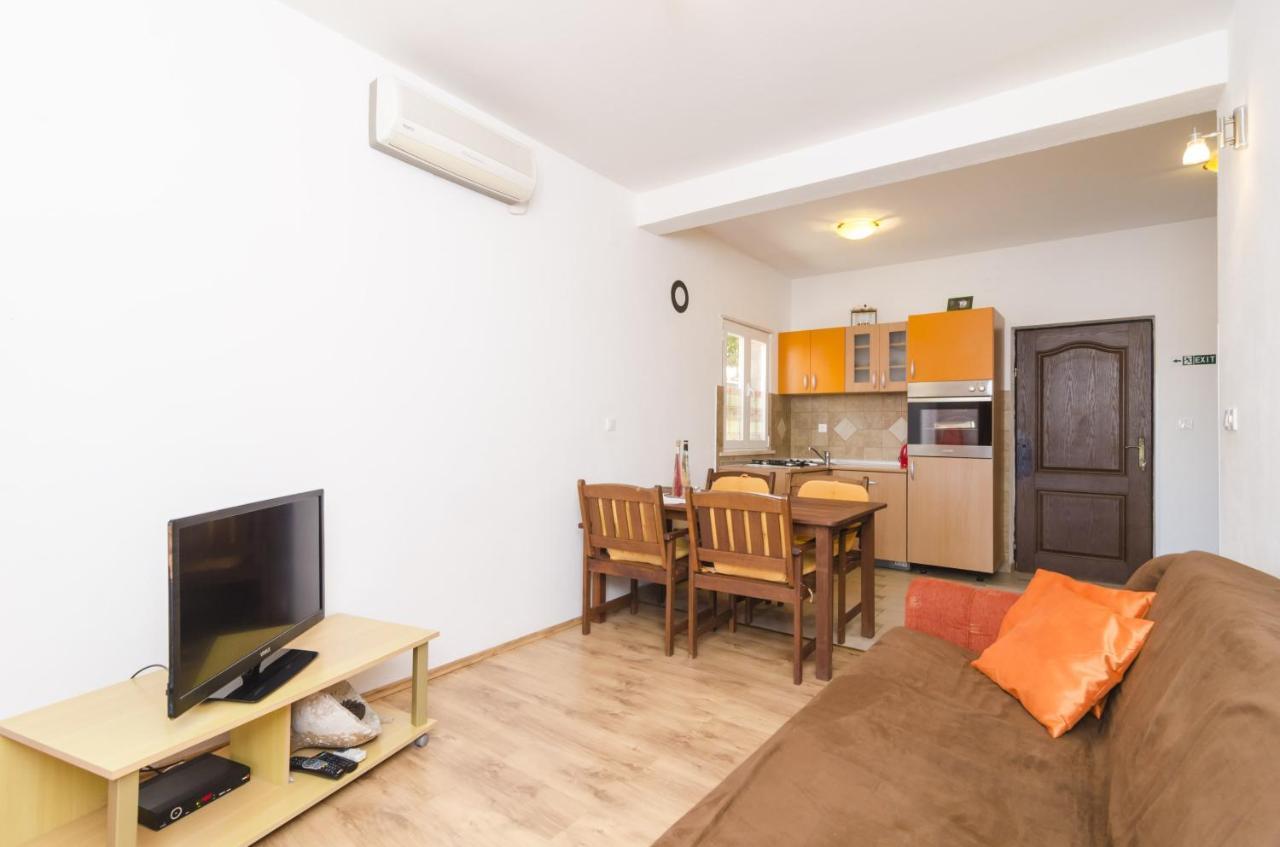 Apartments Vitorin Sobra Екстер'єр фото